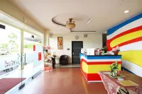 Blitz Hotel Batam Near Sultan Mahmud Ri'Ayat Shah Hotels in Sekanak Raya