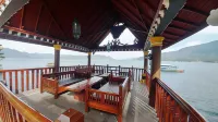 Samosir Villa Resort Hotels in Tomok