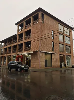 PreHotel 古達烏塔住宿飯店