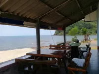 Chuttong Resort Hotels in Amphoe Laem Ngop