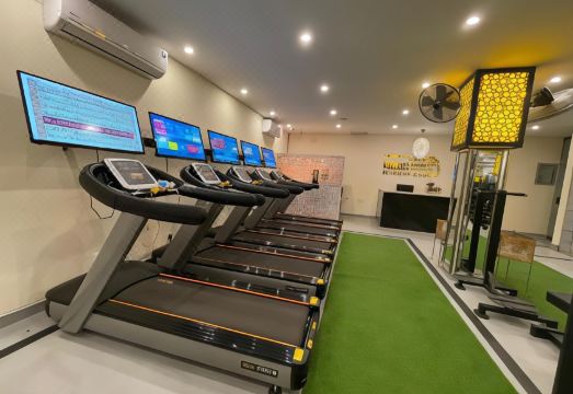 3. 로즈 팰리스 호..