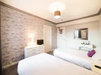 The Traxx Hotel Hotels in Pentir