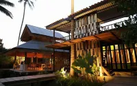 ChababaanCham Resort Các khách sạn gần Wat Bang Khae Klang