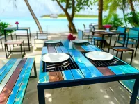 Si! Beach House Hotels in Dhiffushi