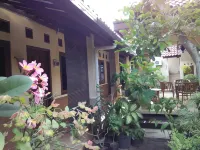 Adalia Homestay- Semarang (Syariah) Hotels in Gunung Pati