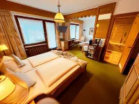 Hotel Restaurant Adler Stube فنادق في Staufen