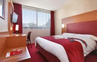 The Originals City, Hôtel le Sextant, Toulouse Sud Hotels in Labege