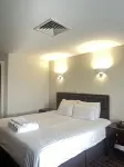 Riverside Hotel Hotel dekat St Francis Of Assisi R C Church