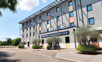 Hôtel des Lumières Lyon Meyzieu Arena Stadium