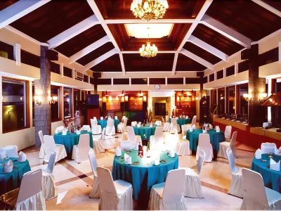 Grand Orchid Hotel Solo Hotel dekat Velodrome Manahan