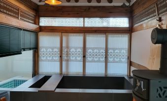 Suncheon Hanok Hangaroi Pension