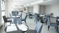 Sunday Luxury Downtown Adliya Formerly Jewel Hotel - breakfast