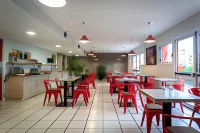 Adams Hotel - 2-Star
