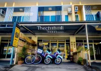Theppahrak Hostel Khaolak  호텔