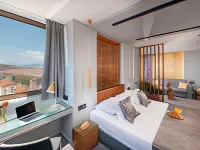 Royal Suites-Sky Hoteles cerca de Playa de Bačvice