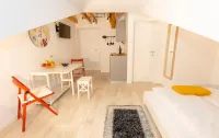 Apartments & Rooms Opa Opa