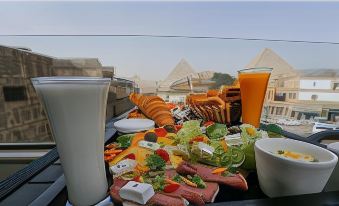 Pharaonic Pyramids Inn 썸네일