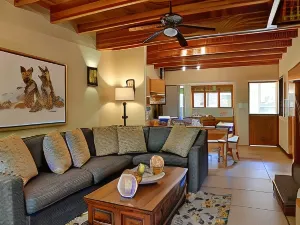 Cambalala - Luxury Units - in Kruger Park Lodge - Serviced Daily, Free Wi-Fi