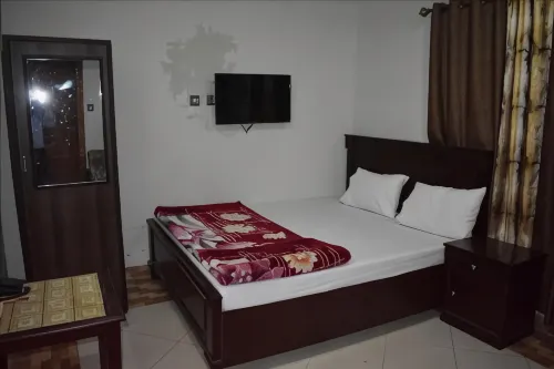 Hotel Kashmir Inn
