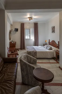 Hotel la Pinta Hotel in zona University General Registry