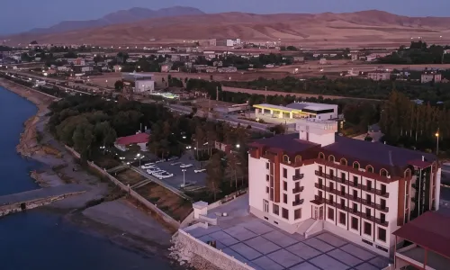 Ramada by Wyndham Van