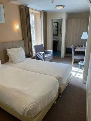 La Vieille Auberge Hotels near Abbaye de Mont-St-Michel