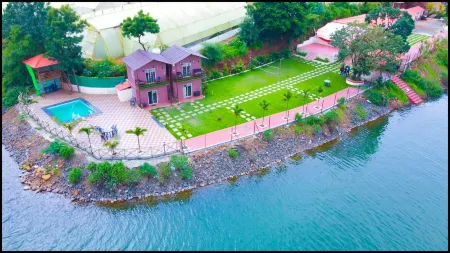 Aandra Lakestay Resort Campzone Отели в г. Талегаон Дабхейд