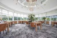 Fletcher Hotel Restaurant de Witte Raaf Hotels in Noordwijk