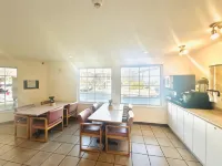 Super 8 by Wyndham Lake Country/Winfield Area Hotels in Central Okanagan