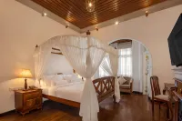 The Clovelly Bungalow