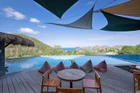 Zasgo Hotel - Pools