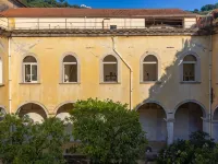 Il Chiostro Hotels near Salvatore Beach