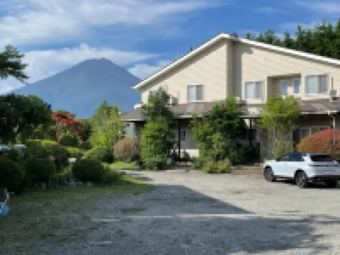 Fujimien Hotels near Kawaguchiko Station Bldg.