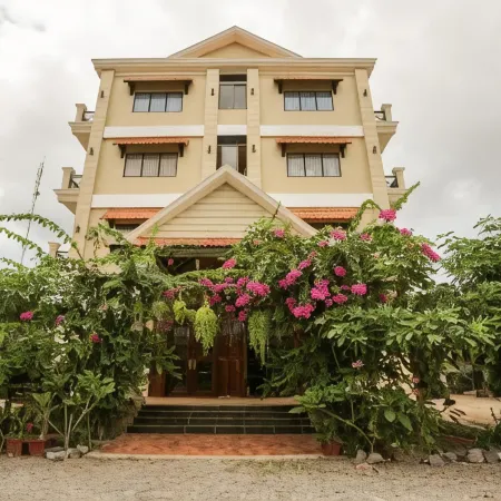 Blue Diamond Hostel