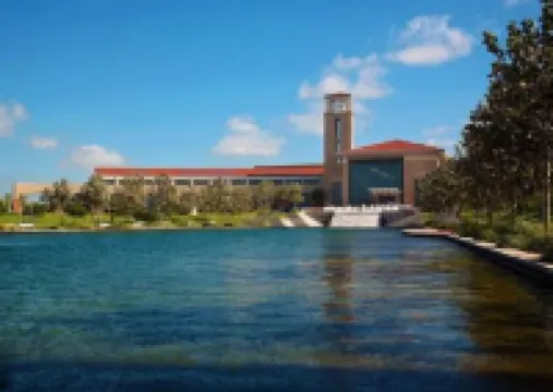 Family Luxury Home With Pool in Mcallen Near by Hospitals and Stores