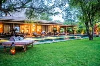Villa Pulau Cinta Boutique Suites Hotels in Gili Meno