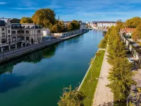 Logis Hôtel du Cirque Troyes Centre Historique - Pet friendly