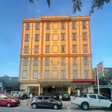Blitz Hotel Batam Centre Hotels near Batam Pos