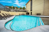 Grand Oaks Hotel - Pools