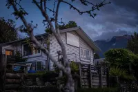 Ivorytowers Accommodation Hotels in 