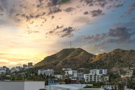 Tower 605 by Naya Homes