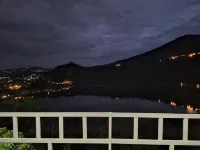 Seroja Hills Dieng - غرفة مطلة على الجبل