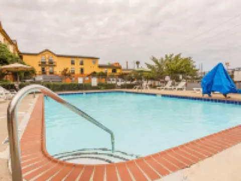 クオリティ イン マリエッタ ニア ドビンズ ARB マリエッタのホテル