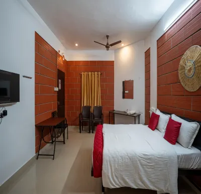 ClayNest Resorts Hotels near Old Coutralam Falls