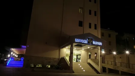 Bidwood Suite Hotel