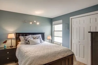 #154 Kater's Kabin 3-Condo near large pool & Gorge shuttle-book separately