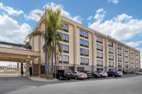 Comfort Inn Anaheim Resort Hotels in Anaheim