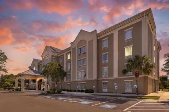 Comfort Suites Myrtle Beach Central