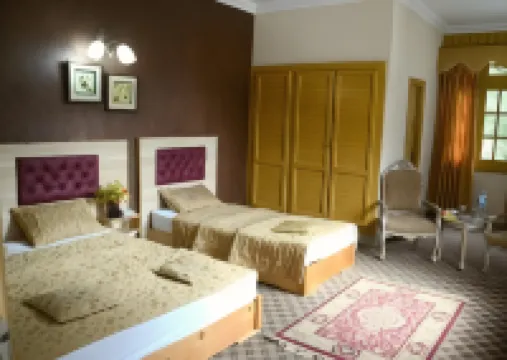 โฮเทล เดมานชิ นารัน