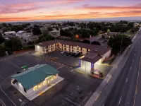 Quincy Inn and Suites Hotel di George